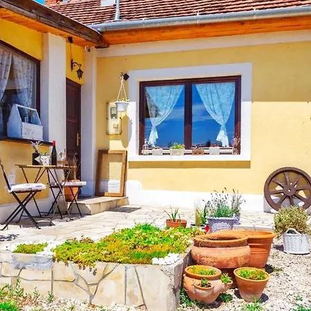Apartment Lady Lavender House Balatonfüred
